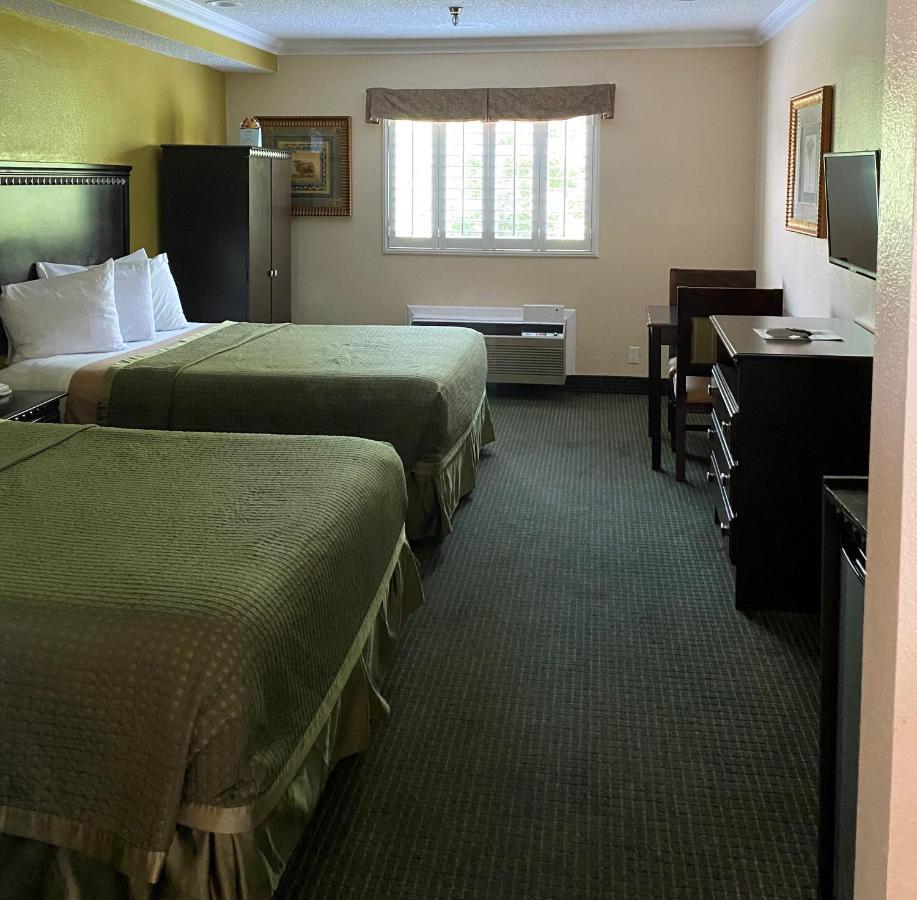 Travelodge By Wyndham Chatsworth Los Angeles Bagian luar foto