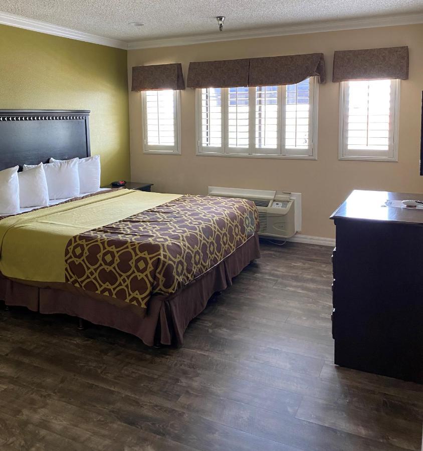 Travelodge By Wyndham Chatsworth Los Angeles Bagian luar foto