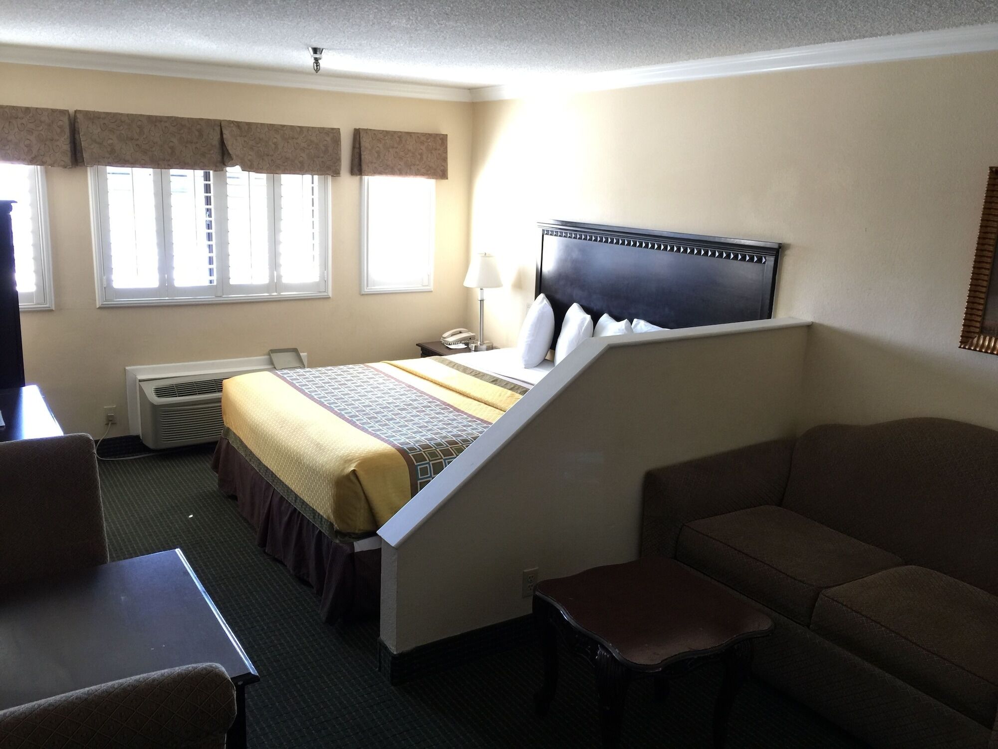 Travelodge By Wyndham Chatsworth Los Angeles Bagian luar foto