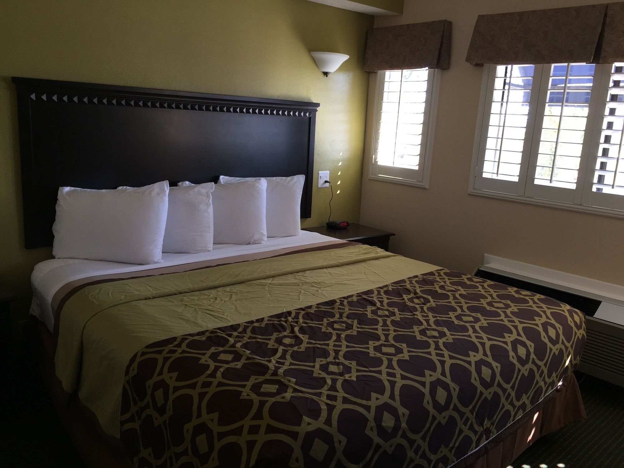 Travelodge By Wyndham Chatsworth Los Angeles Bagian luar foto
