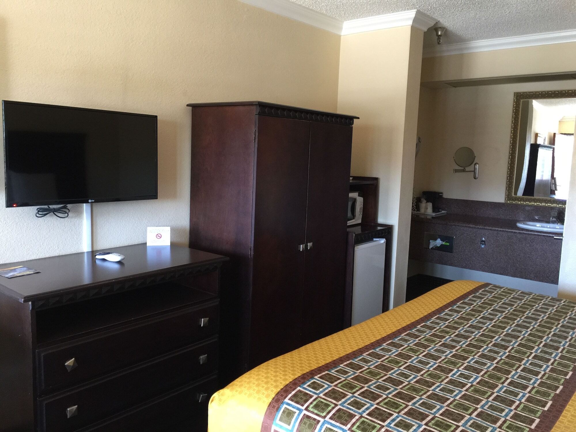 Travelodge By Wyndham Chatsworth Los Angeles Bagian luar foto